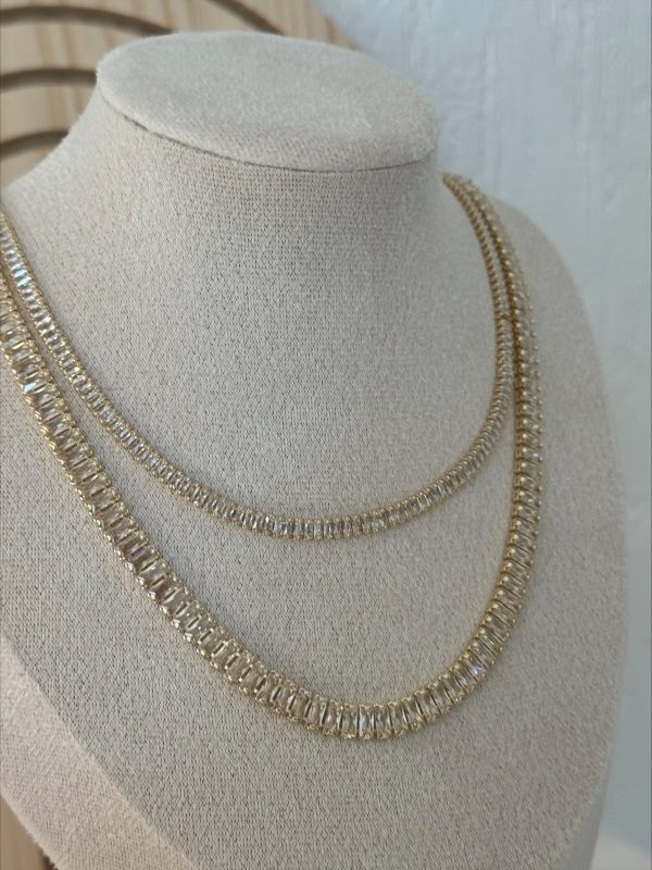 Collier AINA OR