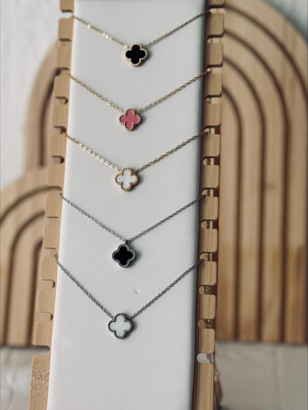 Collier INAYA